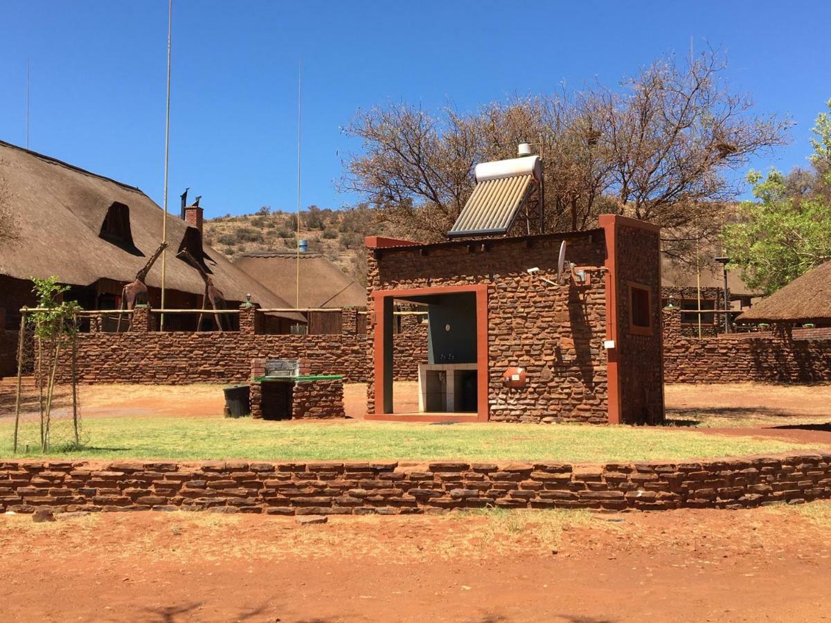 Red Sands Country Lodge Kuruman Esterno foto