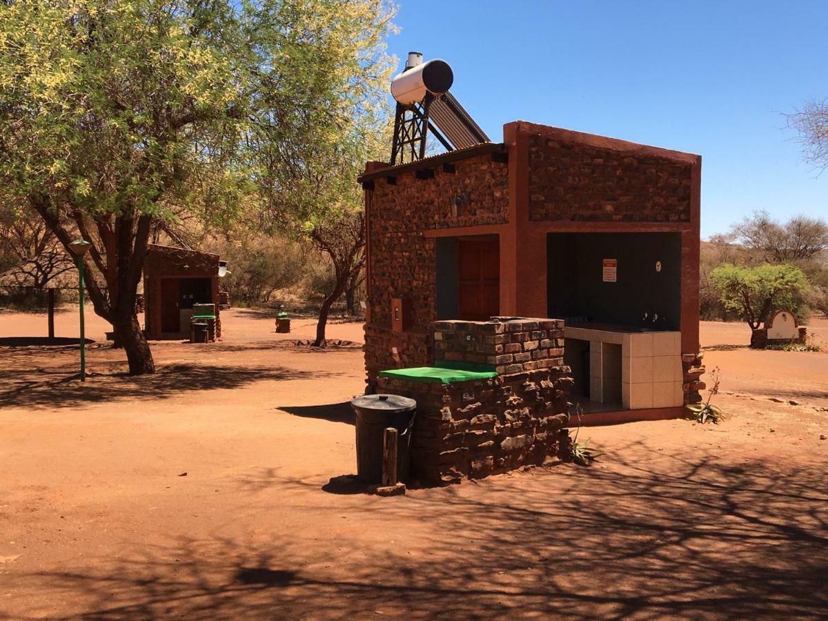 Red Sands Country Lodge Kuruman Esterno foto