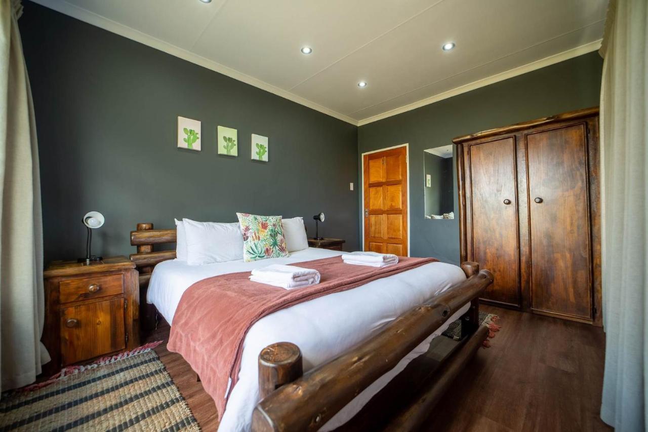 Red Sands Country Lodge Kuruman Esterno foto